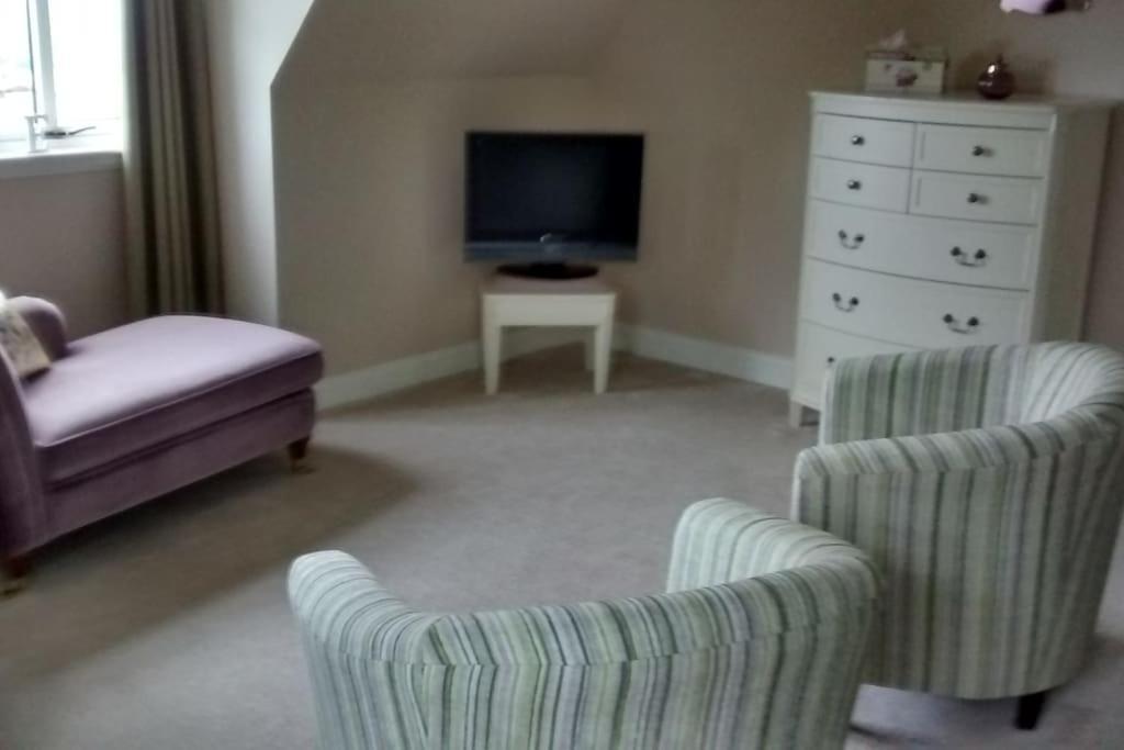 Bed and Breakfast 7 Burnside House Kilmorack Екстер'єр фото